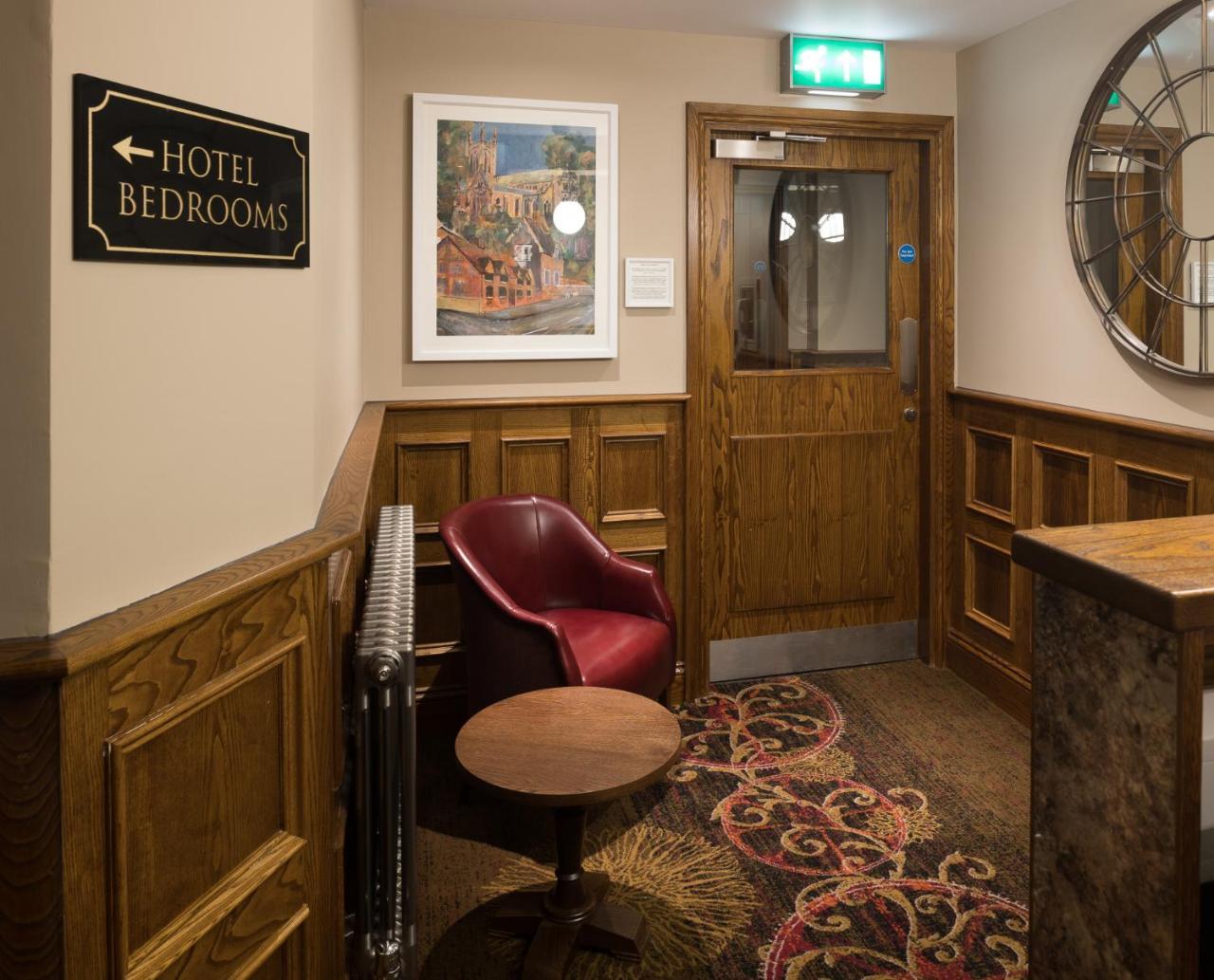The John Russell Fox Wetherspoon Ξενοδοχείο Άντοβερ Εξωτερικό φωτογραφία